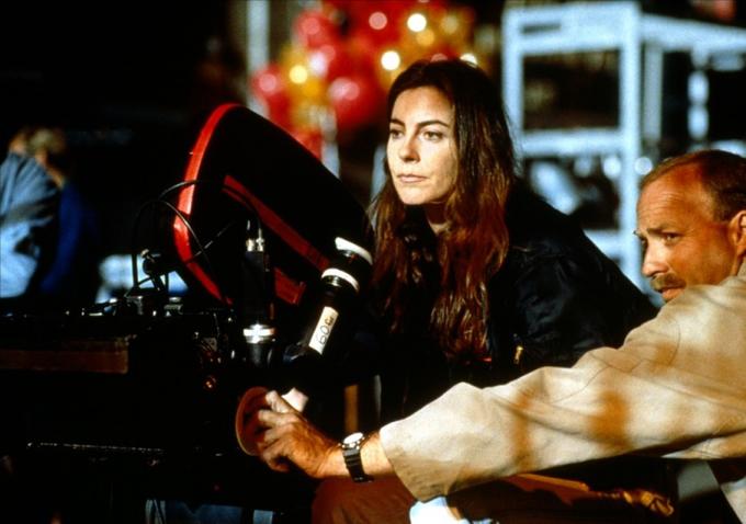 Kathryn Bigelow directing 'Near Dark'